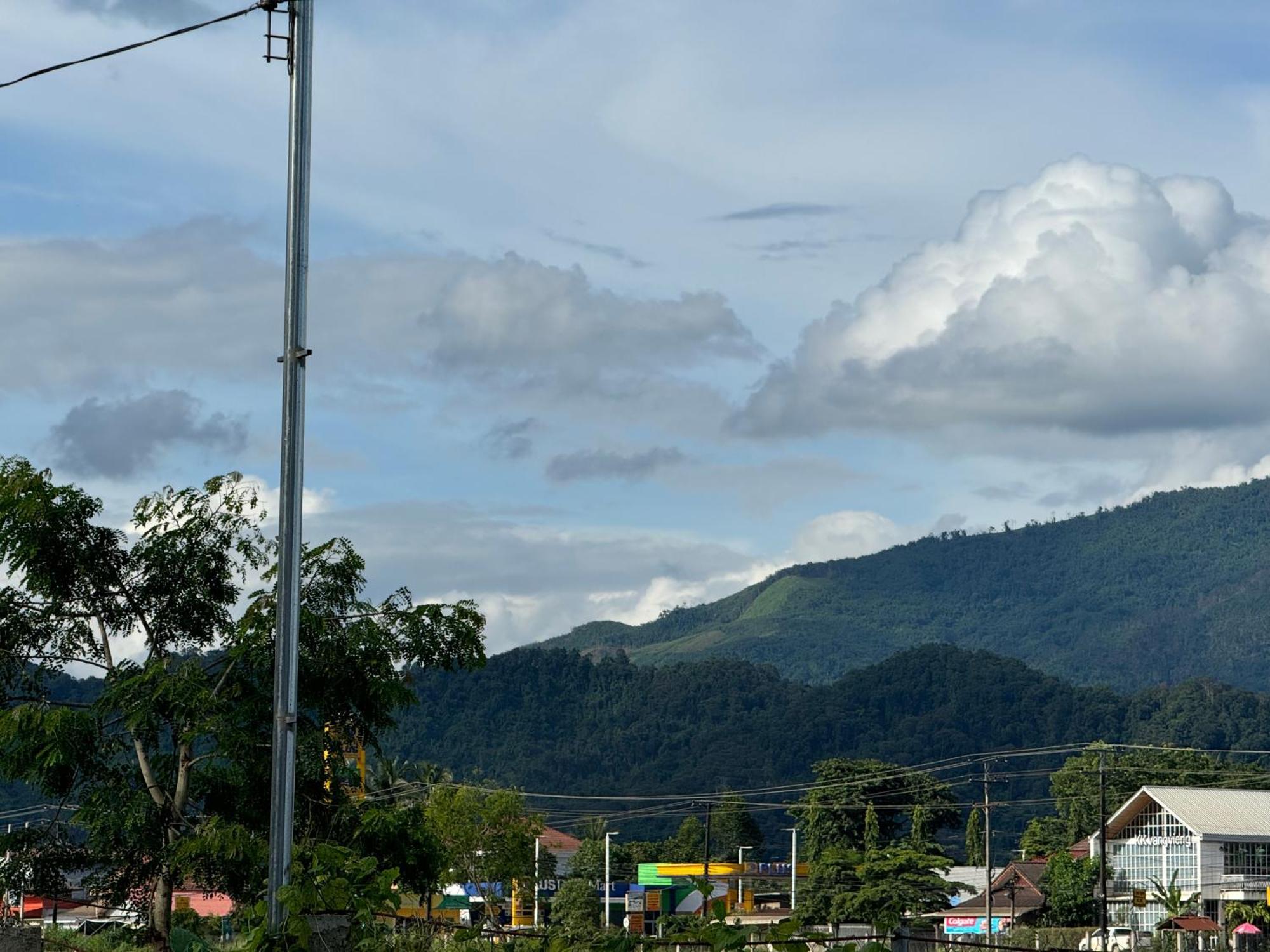 A P S Moutain View Hotel วังเวียง ภายนอก รูปภาพ